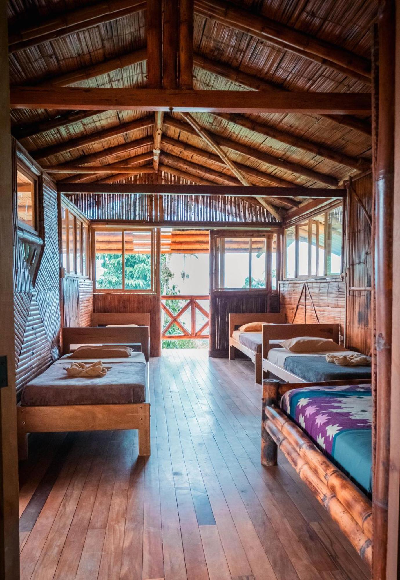Hostal Pakay Тена Екстер'єр фото